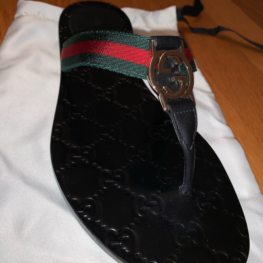Gucci flip flops